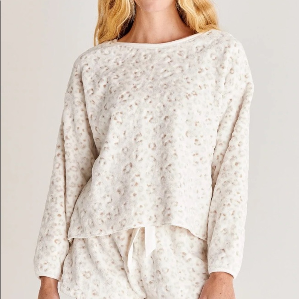 Z supply frosted leopard top